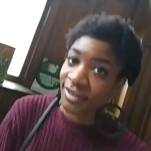 Meet your Posher, Melisha